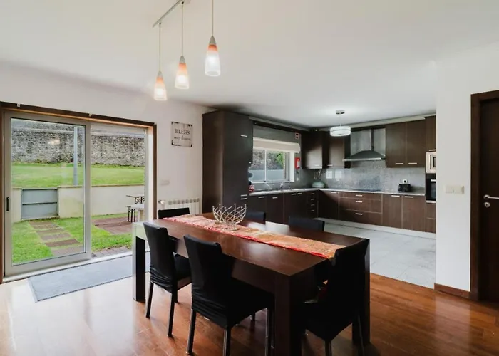 Deluxe Sea View Pool Esposende